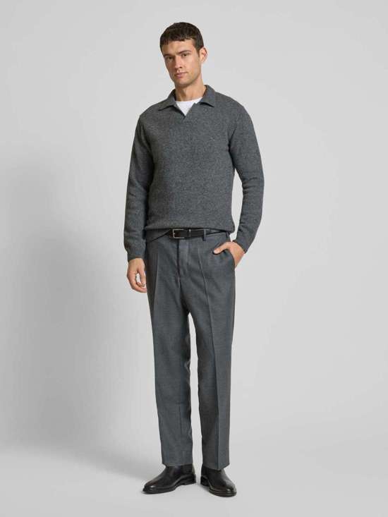 Костюмные брюки классического кроя с заглаженными складками JARL