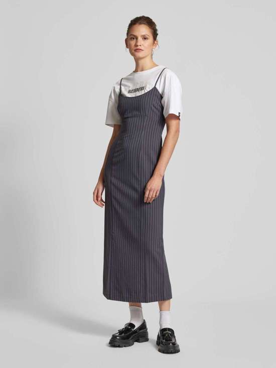 Платье миди на тонких бретельках