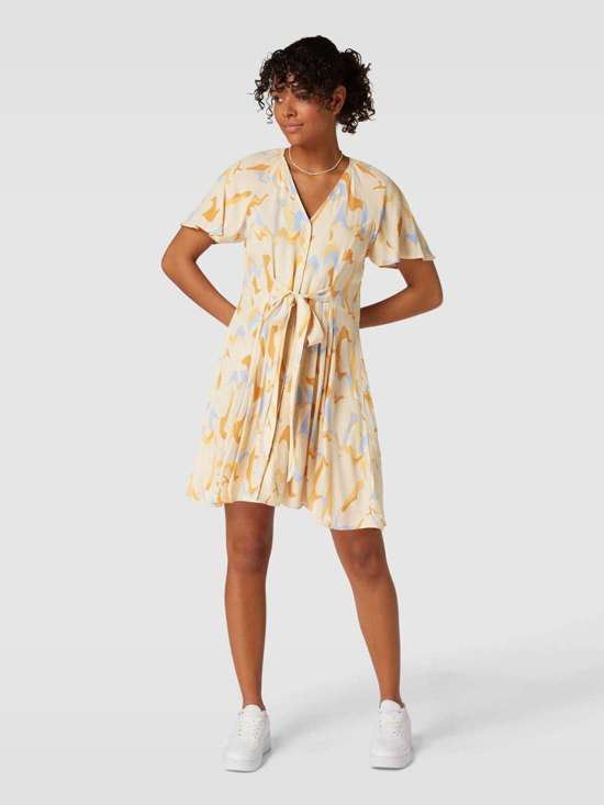 Платье-рубашка из вискозы со сплошным узором