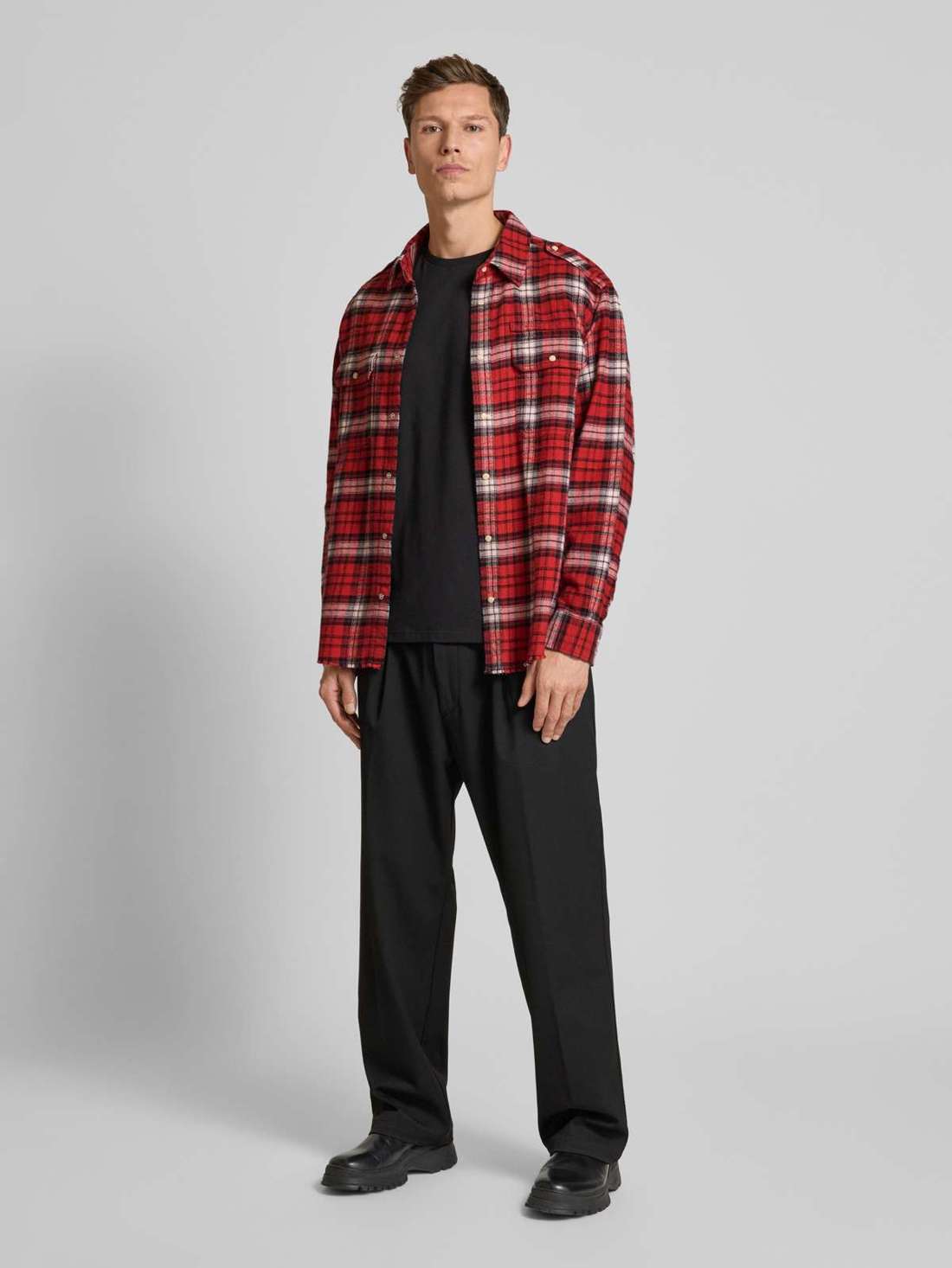 Повседневная рубашка стандартного кроя с воротником «Кент»