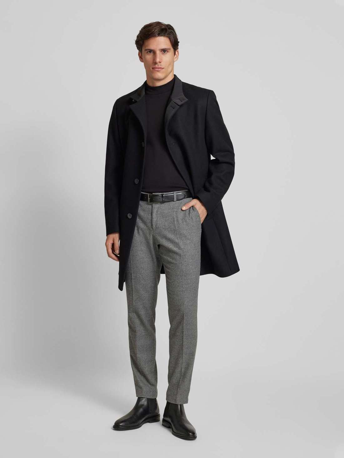 Лонгслив с ребристым воротником-стойкой