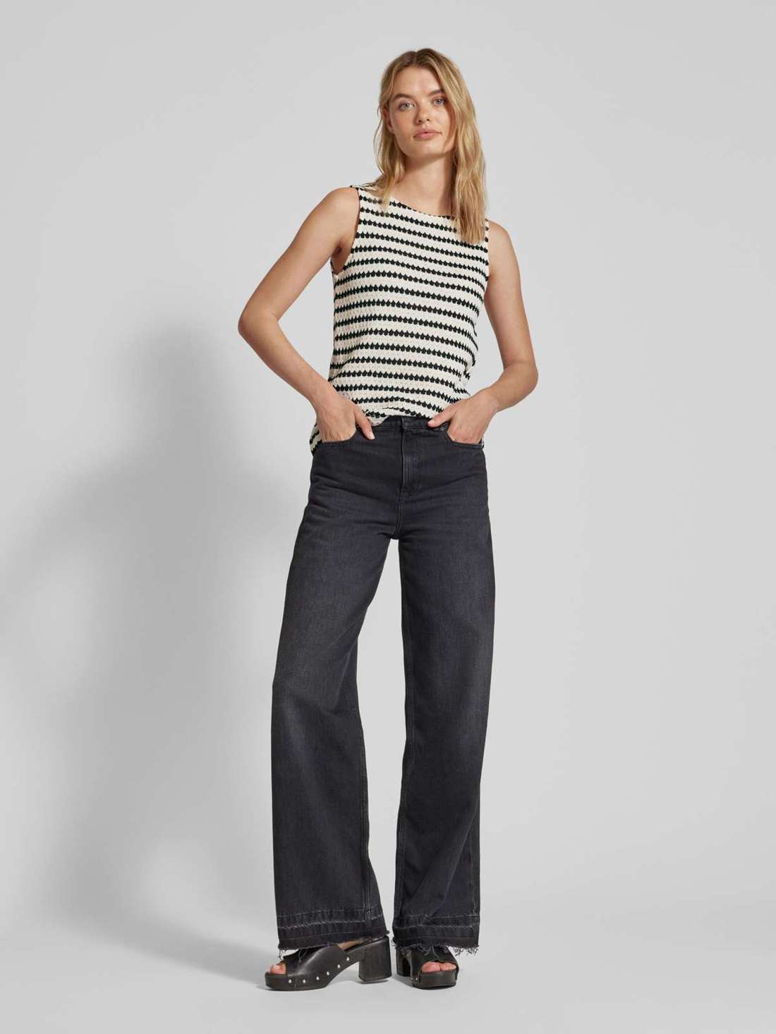 Вязаный топ с круглым вырезом IKASI