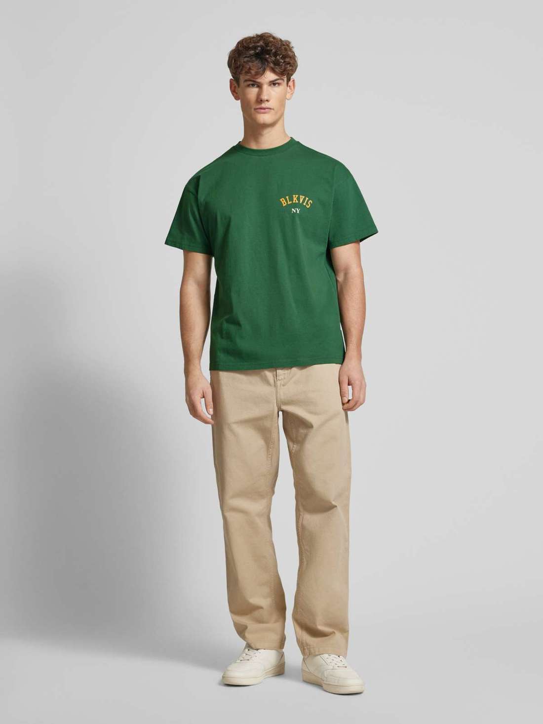 Футболка с принтом этикетки