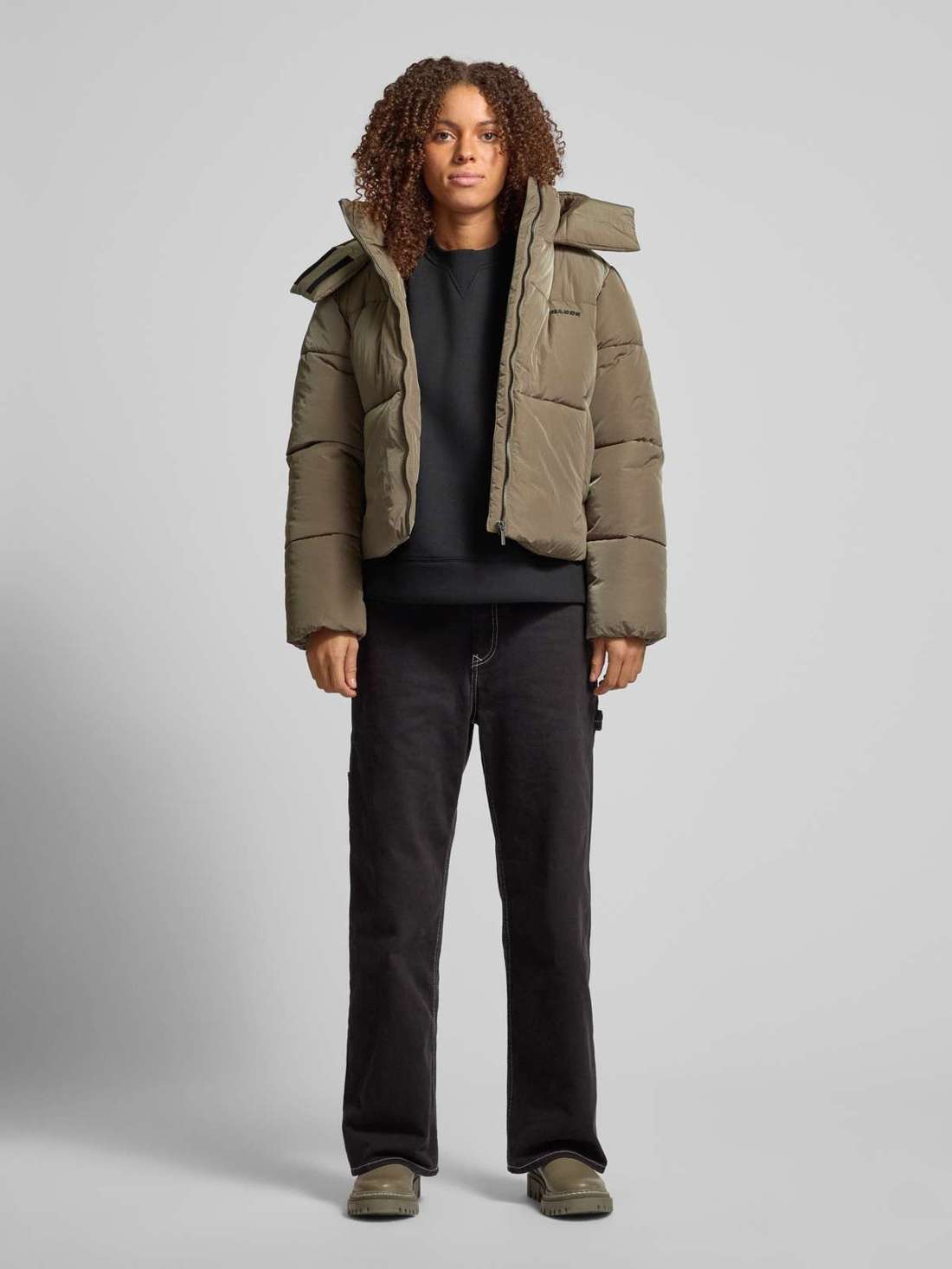 Стеганая куртка с пришивной этикеткой BLANCA