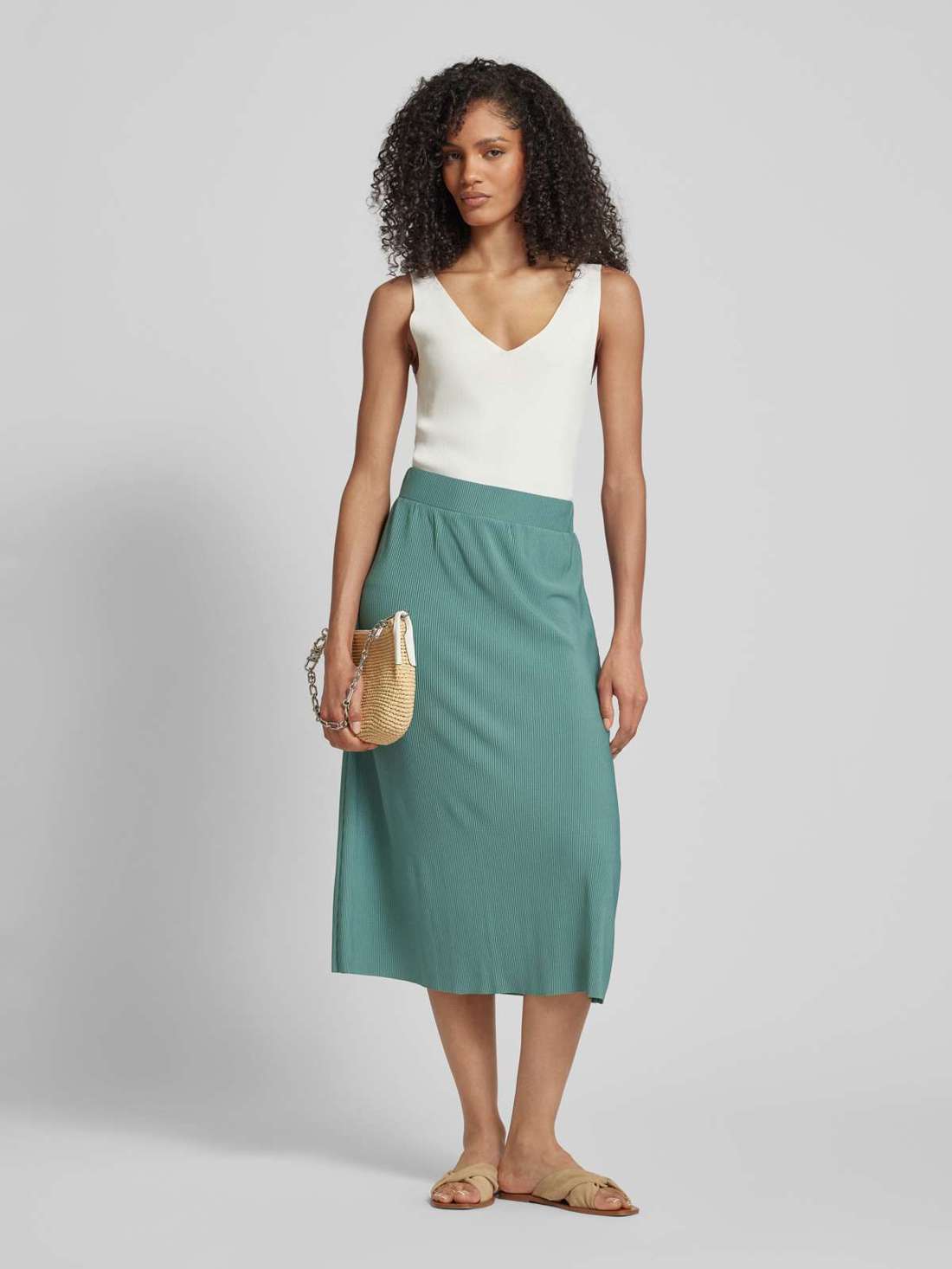 Юбка-миди со складками