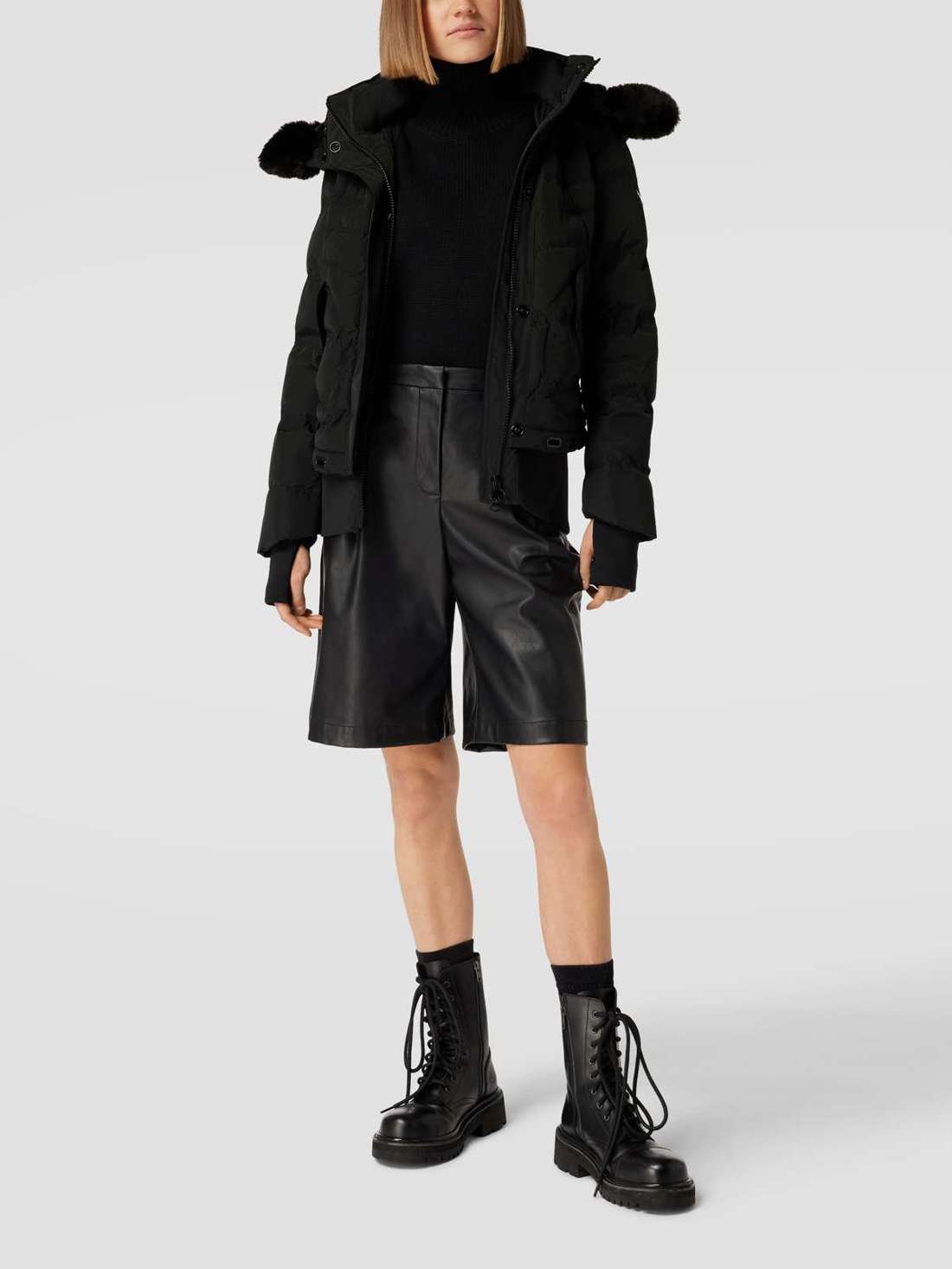 Функциональная куртка стандартного кроя с этикеткой QUEENS