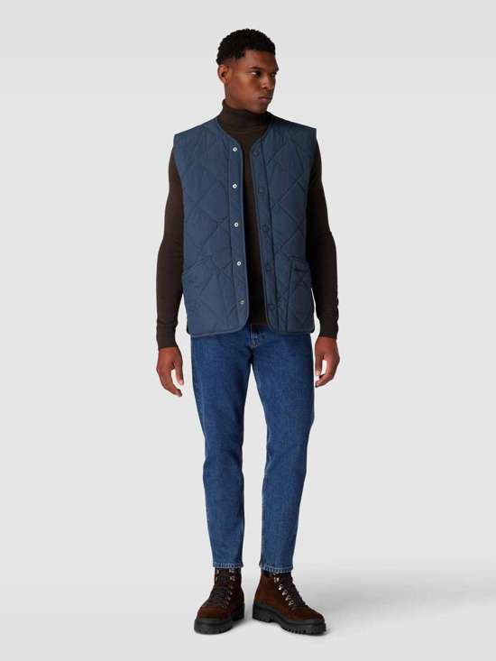 Стеганый жилет с пришивкой этикеток BRENT LIDDESDALE