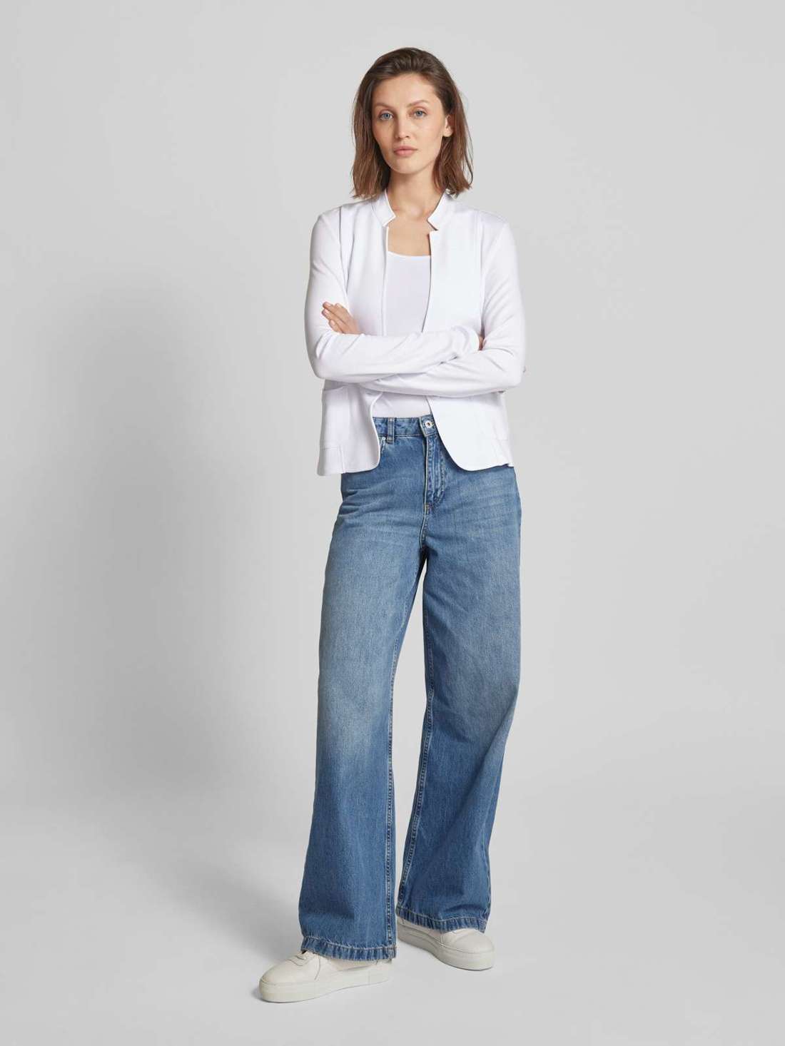 Блейзер с воротником стойкой