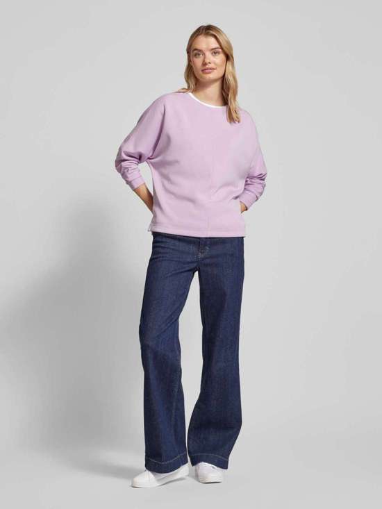 Толстовка с разделительными швами