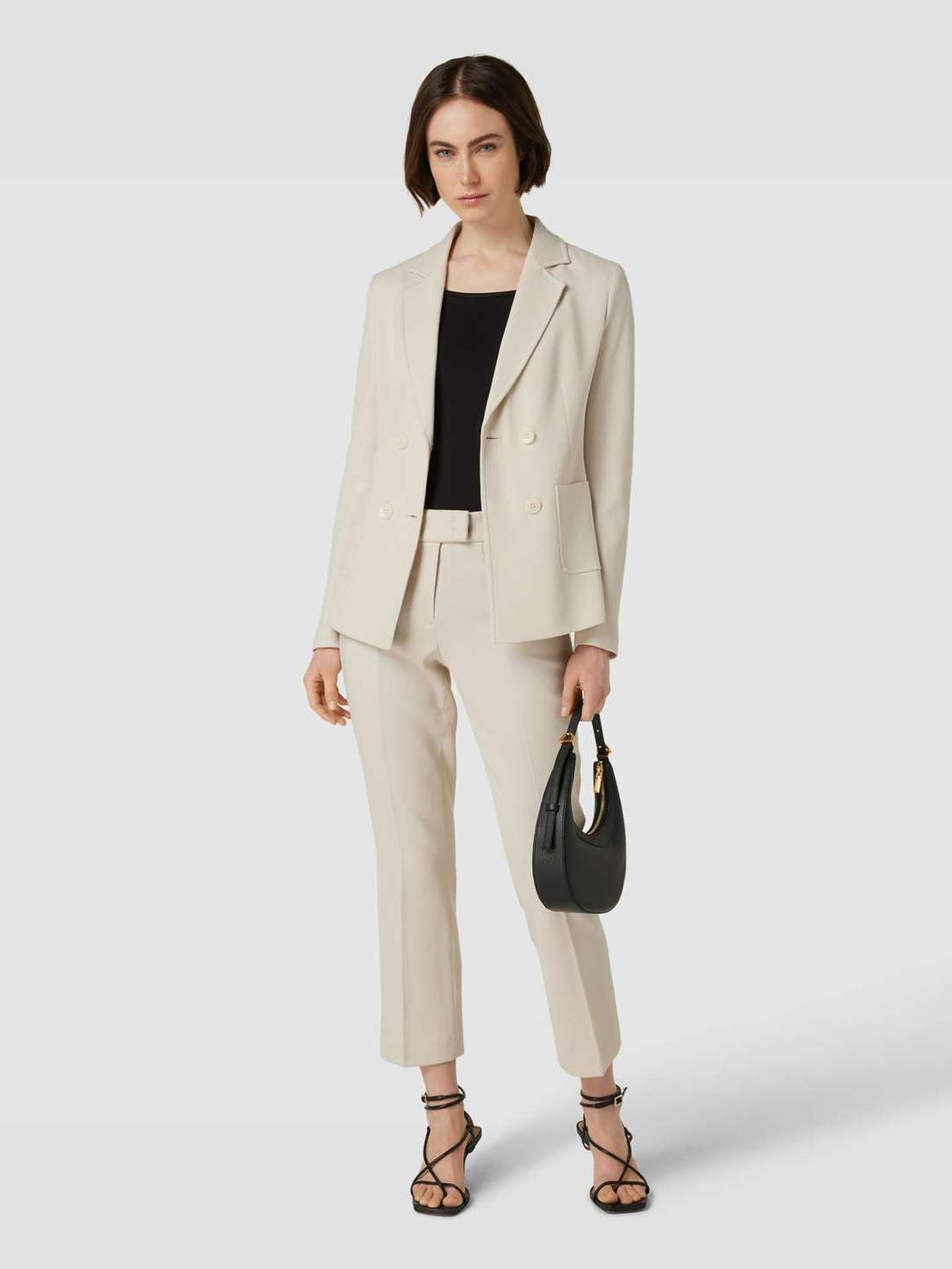 Костюмные брюки со складками