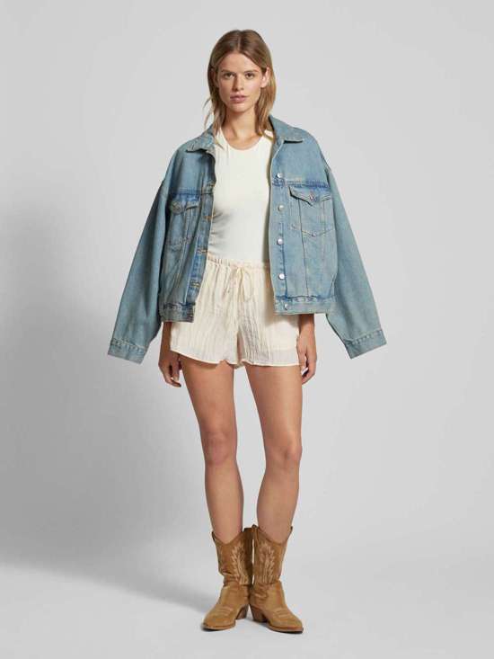 Шорты стандартного кроя с мятым эффектом