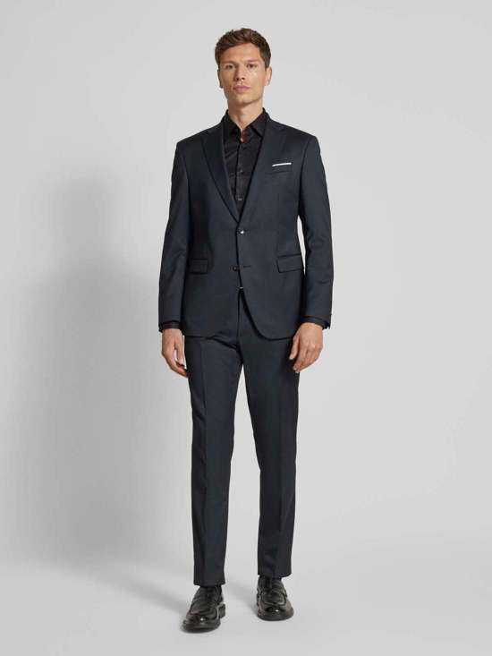 Деловая рубашка классического кроя с воротником «Кент»