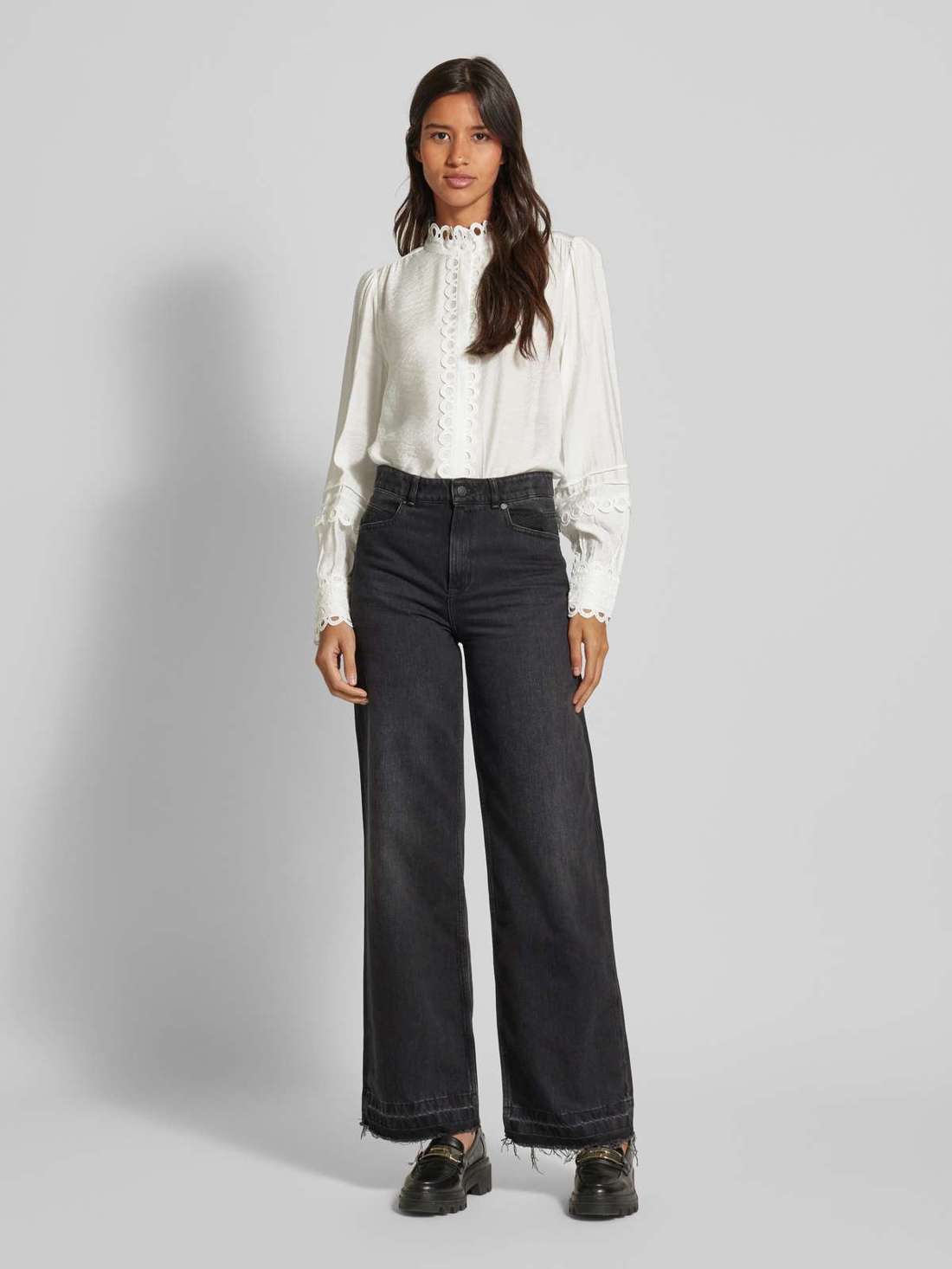 Блузка-рубашка с планкой на потайных пуговицах Blondi