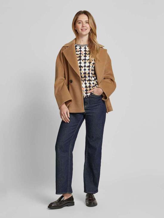 Футболка с ребристым узором