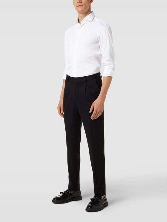 Деловая рубашка приталенного кроя с эластичным наполнением Hank Hai