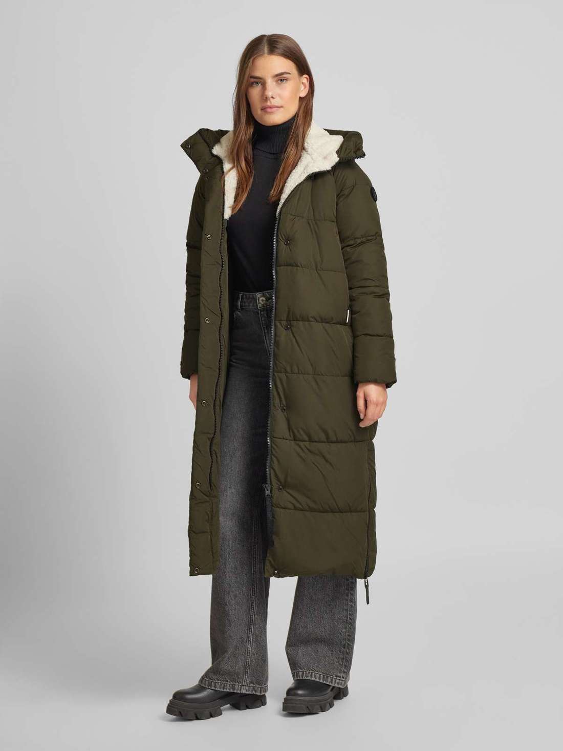 Стеганое пальто с капюшоном на подкладке LAMBA