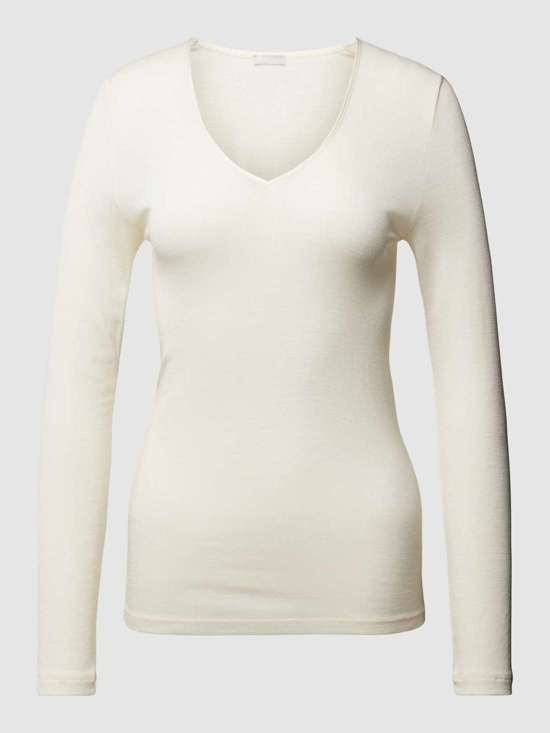 Функциональная рубашка с закругленным V-образным вырезом