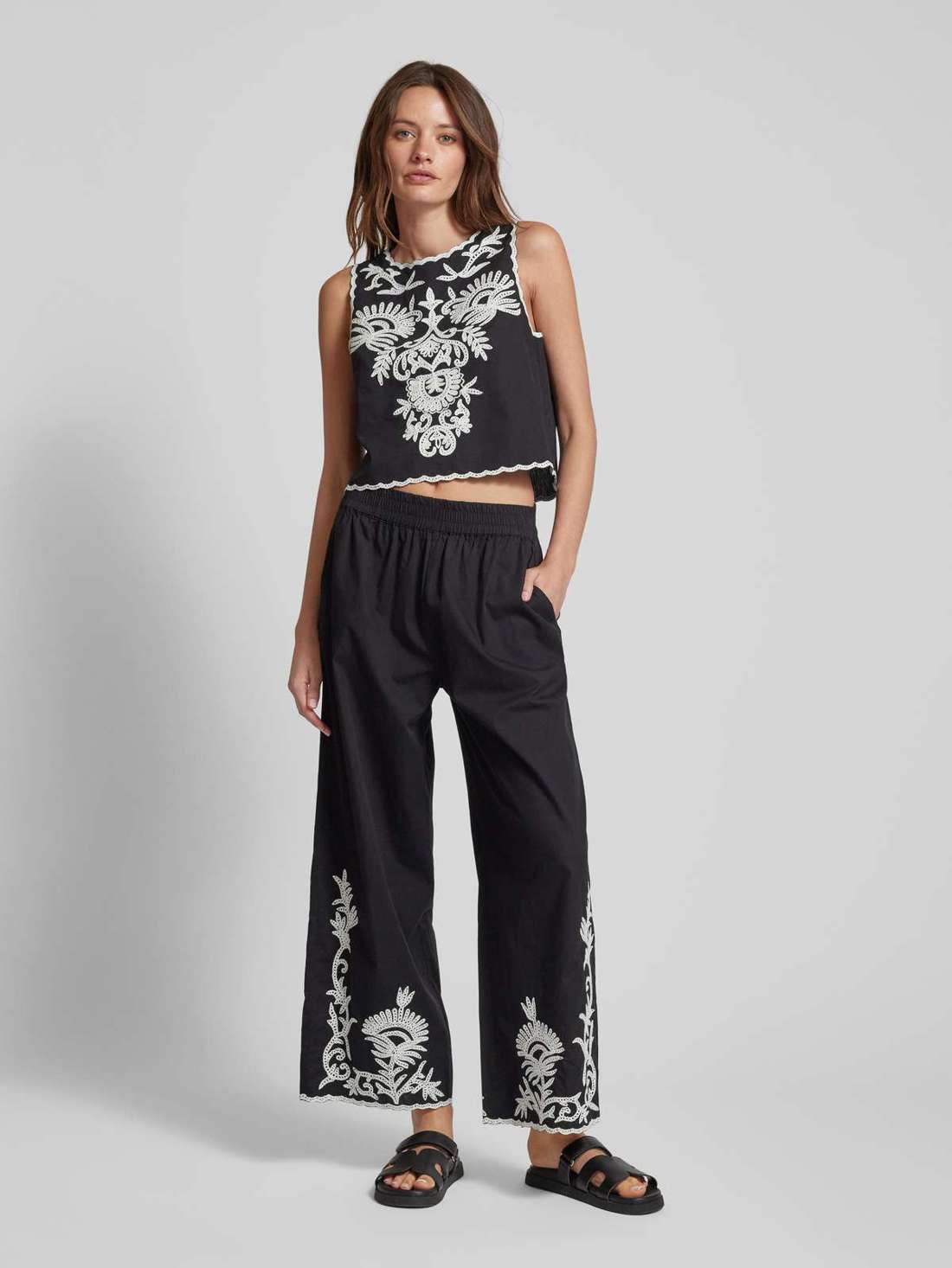 Кюлоты с отстрочкой и эластичным поясом