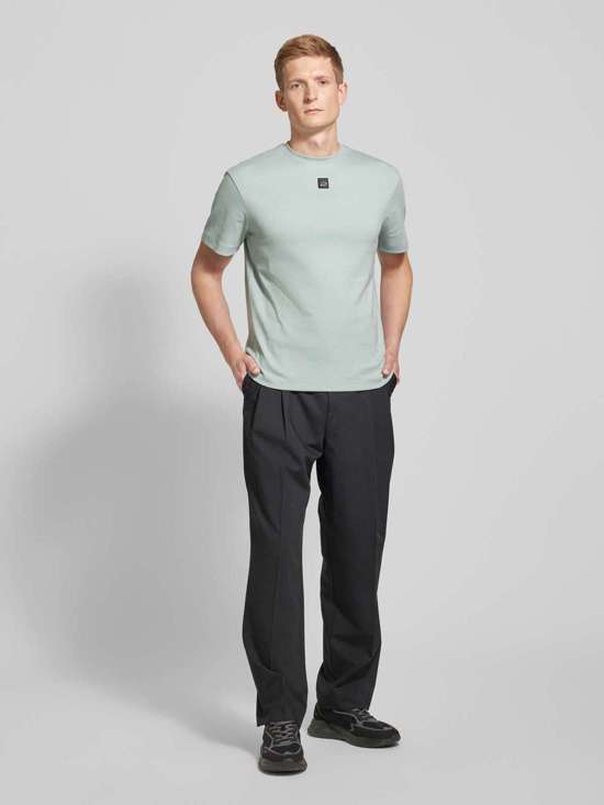 Футболка с нашивкой-лейблом Dalile