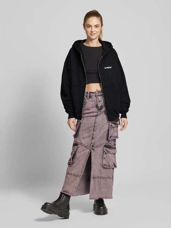 Толстовка с принтом этикетки