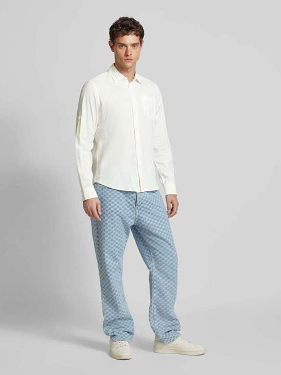 Повседневная рубашка облегающего кроя с воротником «Кент»