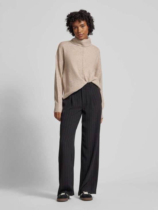 Свитер-водолазка с рельефным швом MALOU