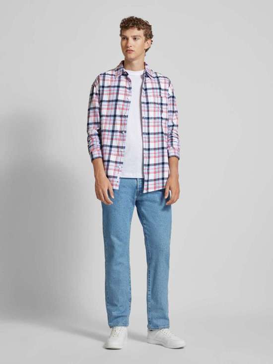 Повседневная рубашка стандартного кроя с воротником «Кент»