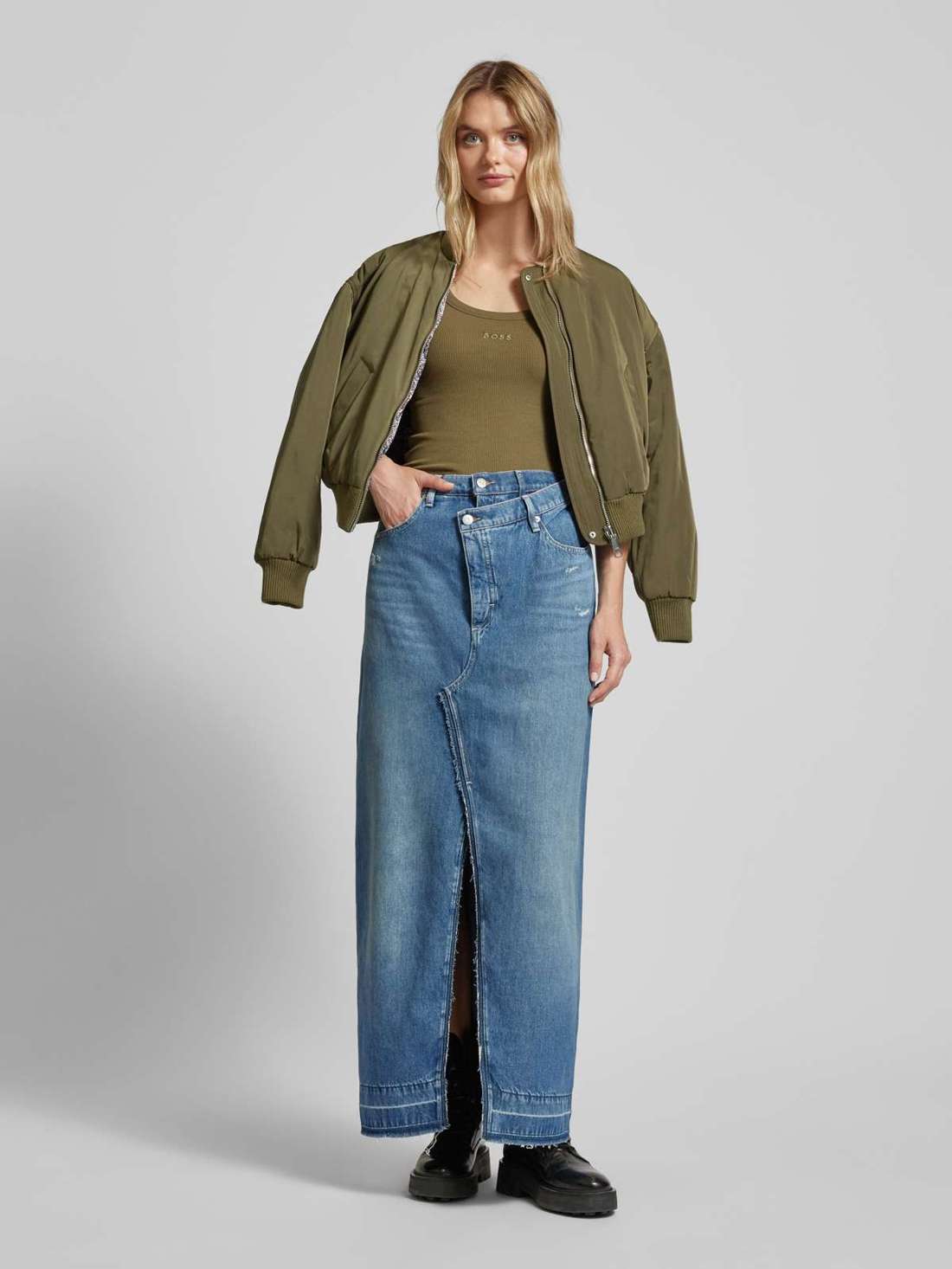 Майка с вырезом «лодочка» Ematite