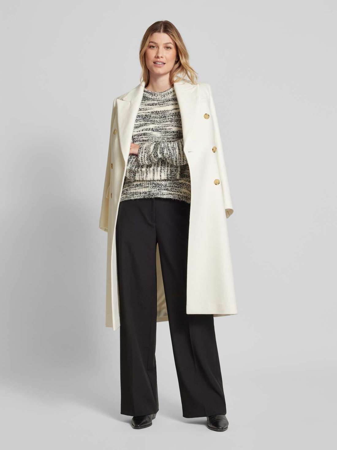 Вязаный свитер с круглым вырезом Annasol