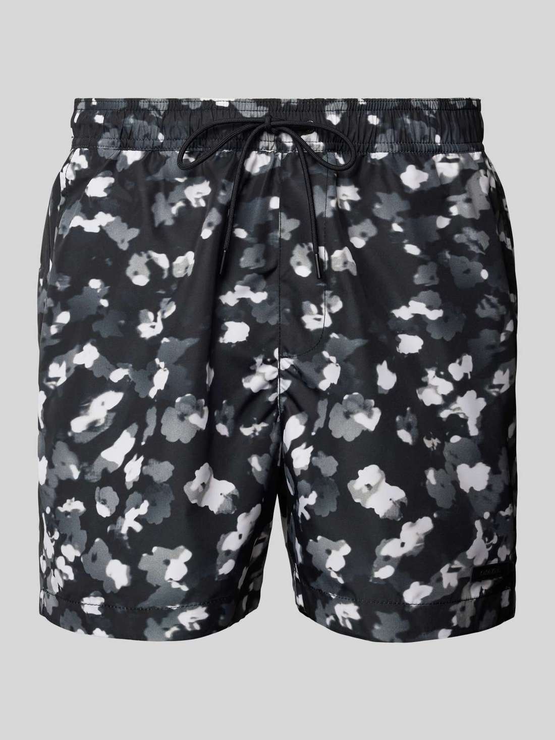 Купальные шорты стандартного кроя с нашивкой-лейблом