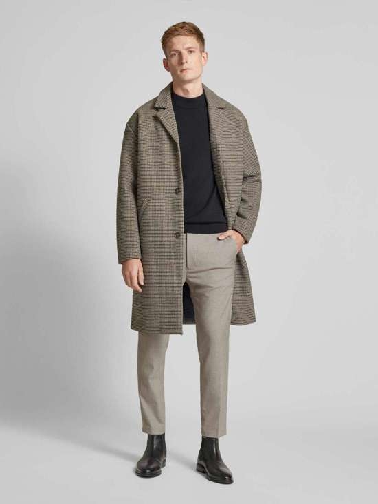 Брюки из ткани обычного кроя с заглаженными складками Deger