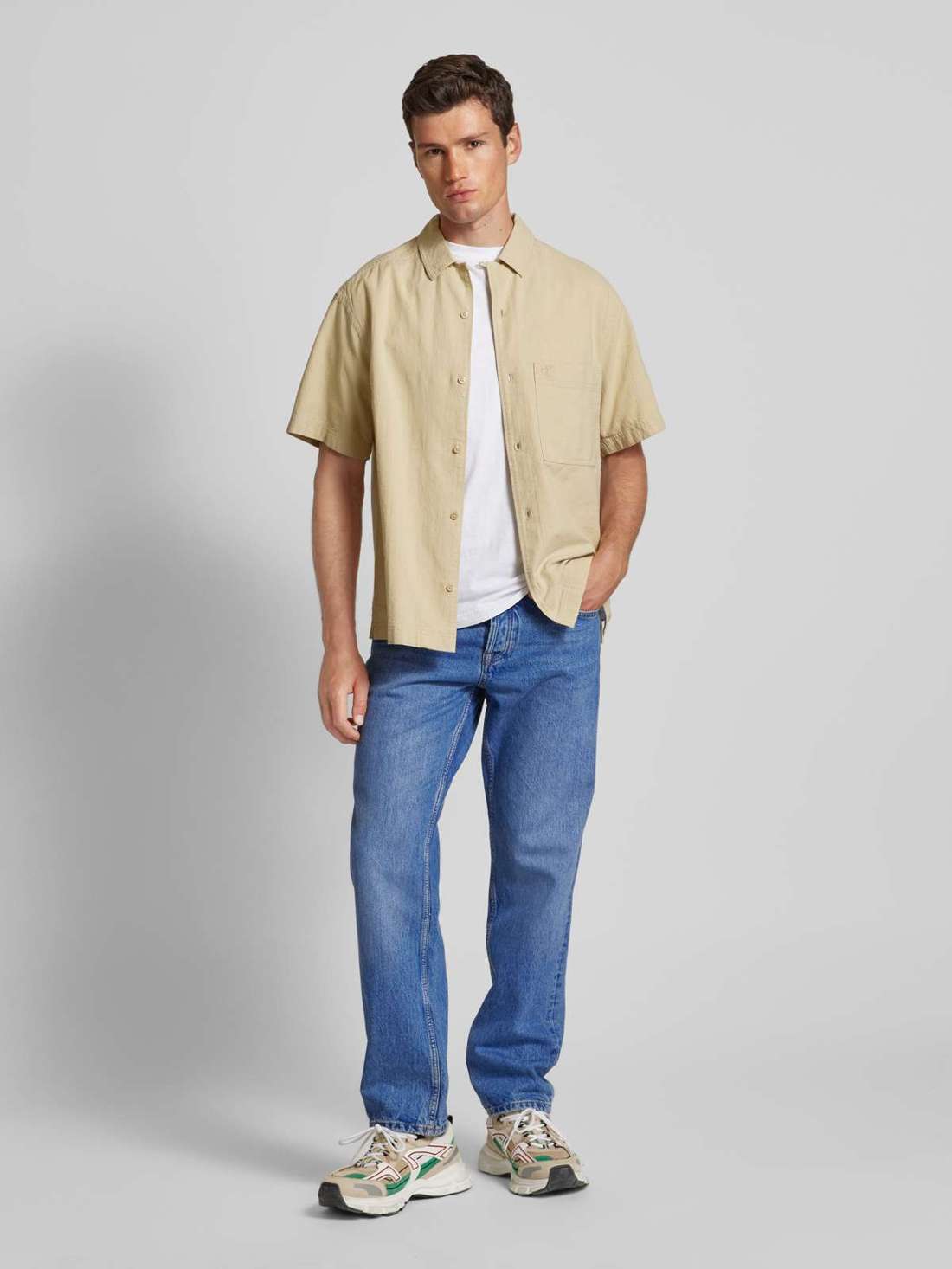 Прямые джинсы с пятью карманами