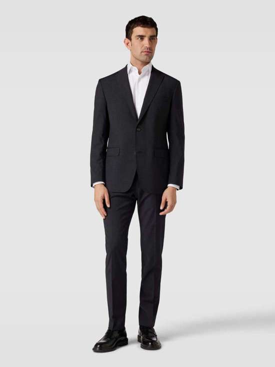 Куртка на двух пуговицах с карманами с клапанами и булавками