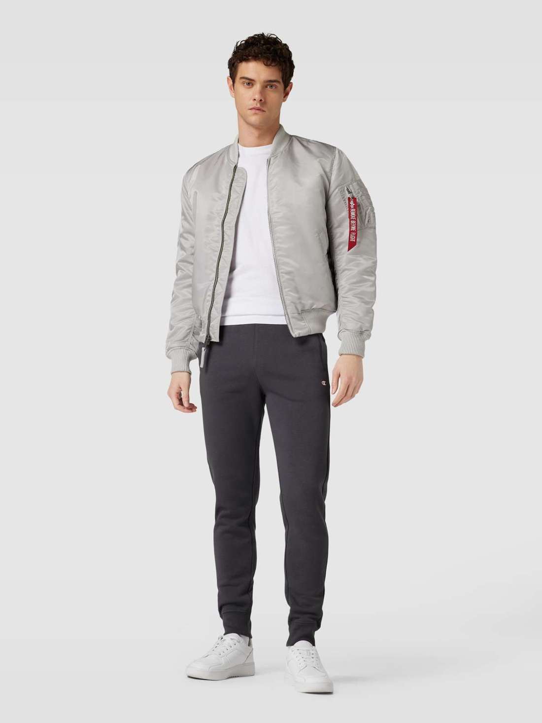 Спортивные брюки стандартного кроя с эластичным поясом