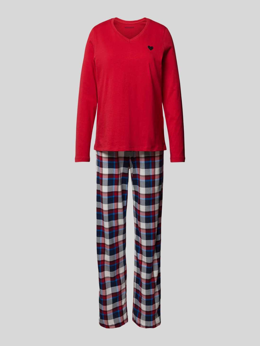 Пижама с узорной вышивкой