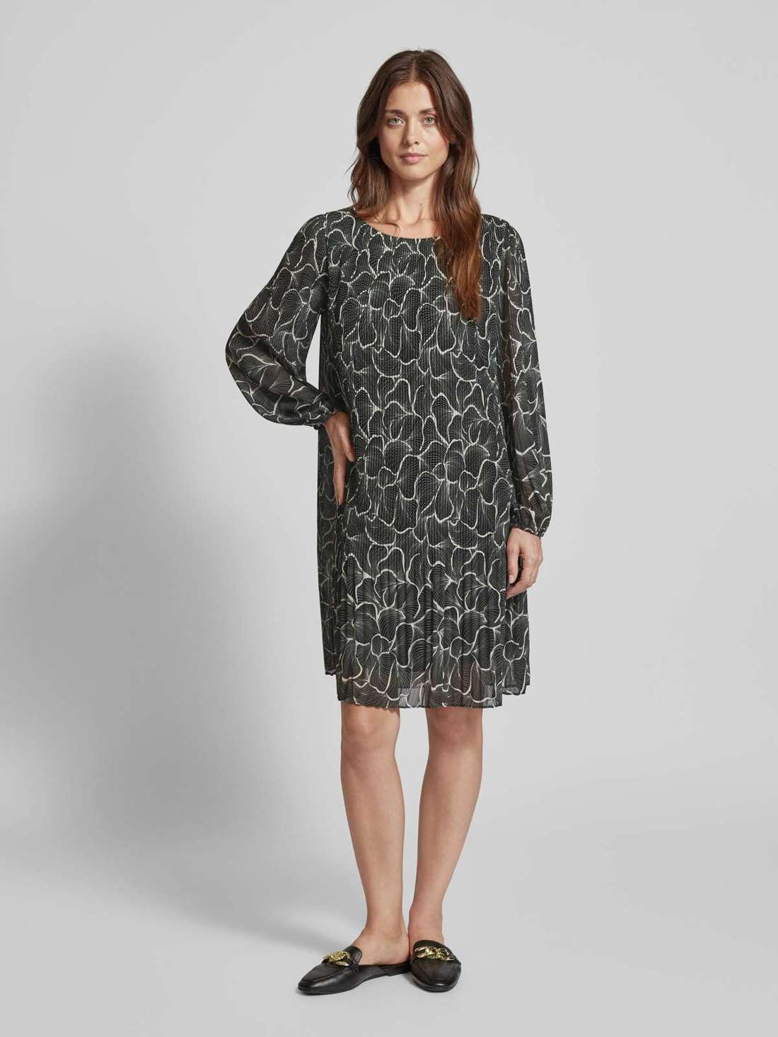 Шифоновое платье миди свободного кроя