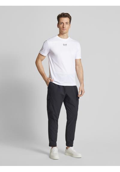 Футболка с принтом этикетки