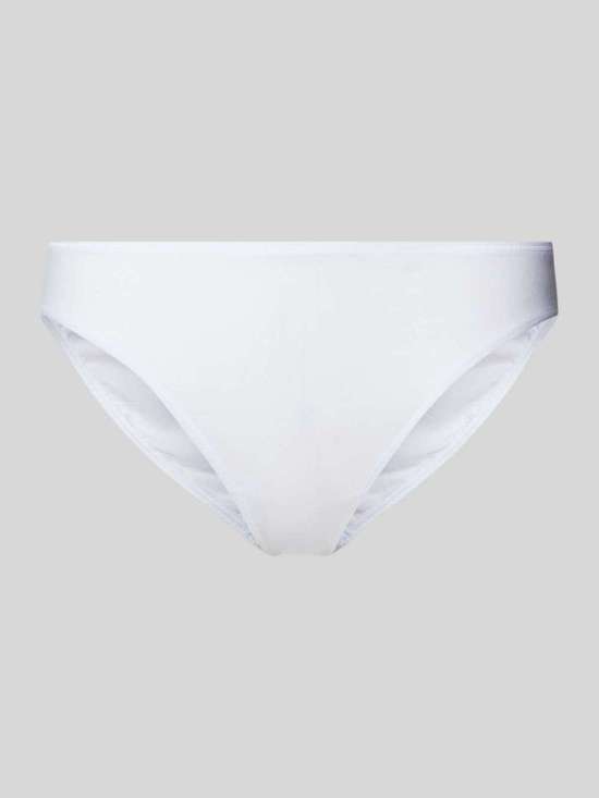 Трусы с завязанными манжетами