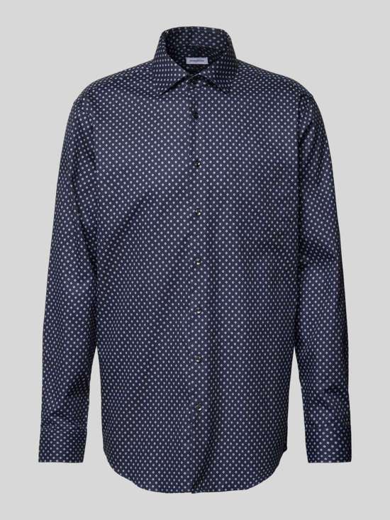 Деловая рубашка классического кроя с воротником «Кент»