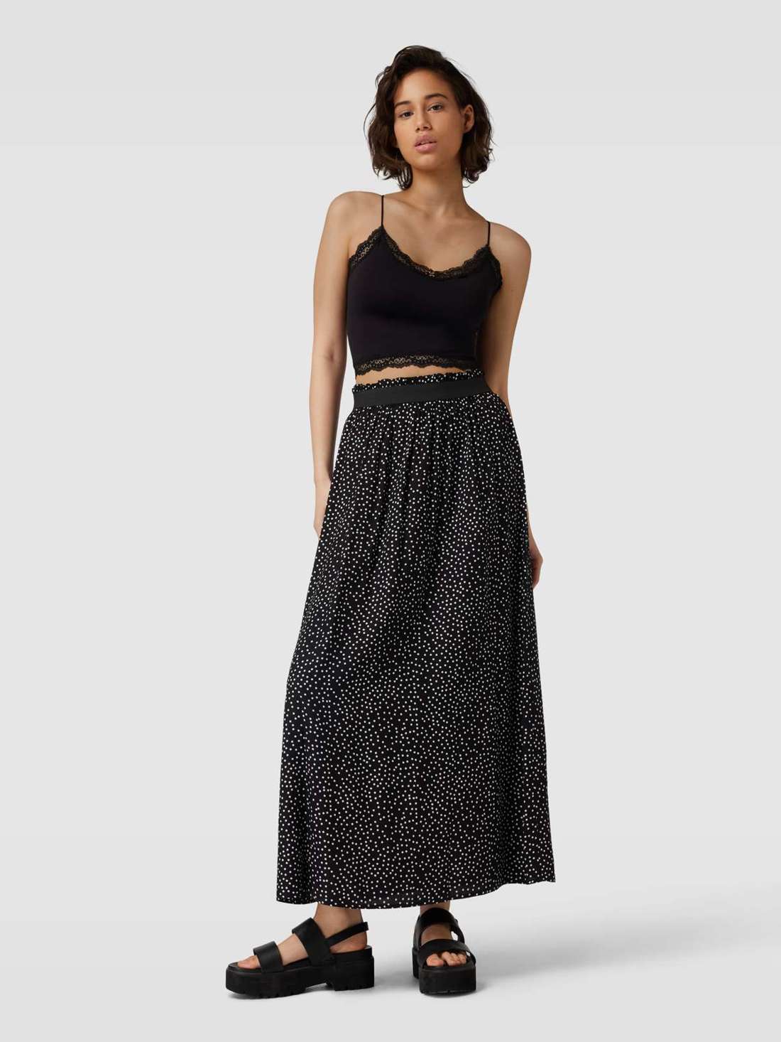 Майка с кружевной отделкой VICKY