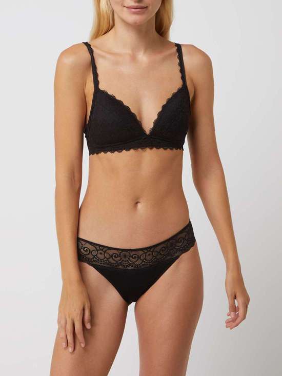 Мягкий бюстгальтер с кружевной отделкой