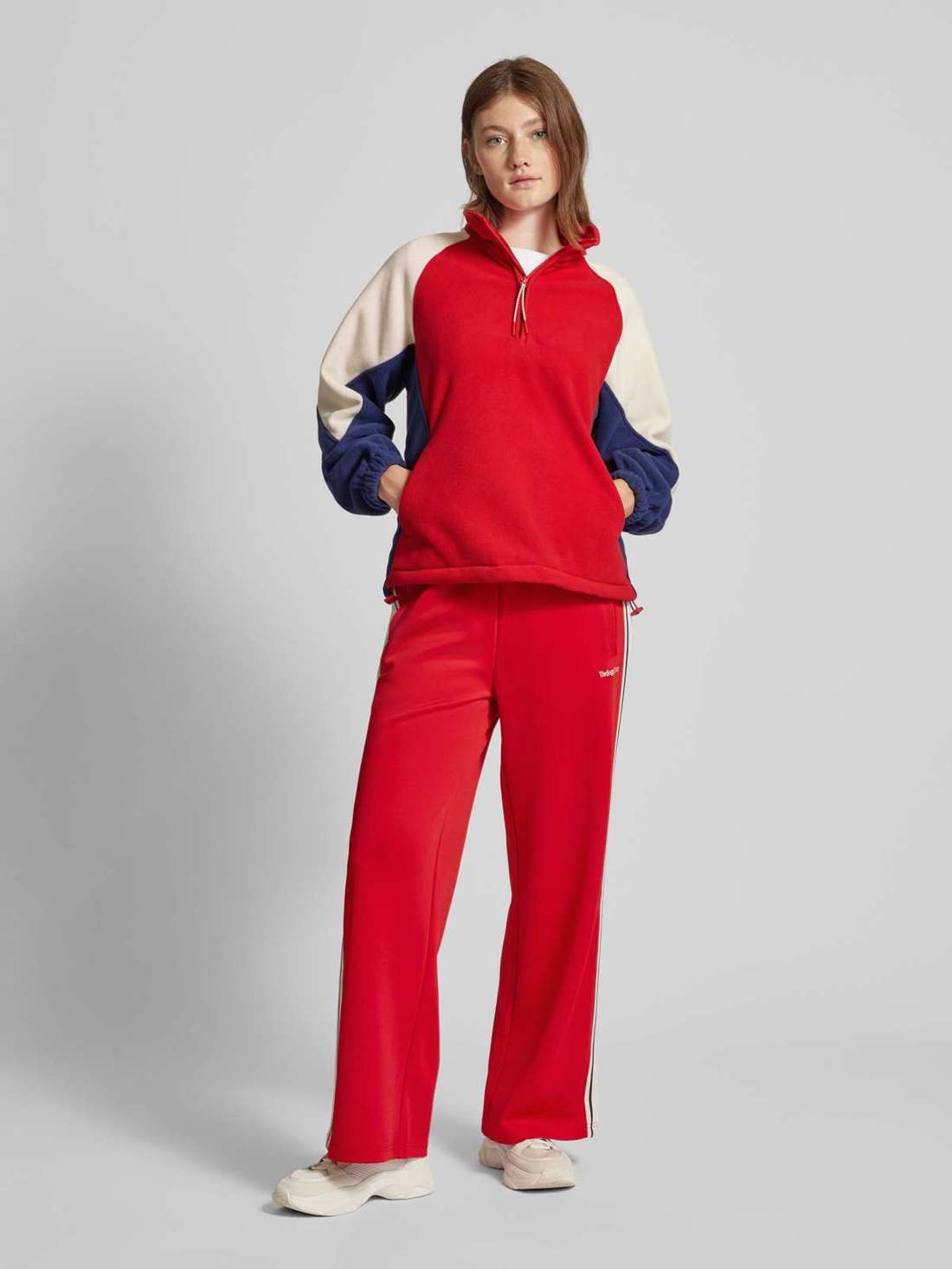 Толстовка с воротником стойкой CLAY