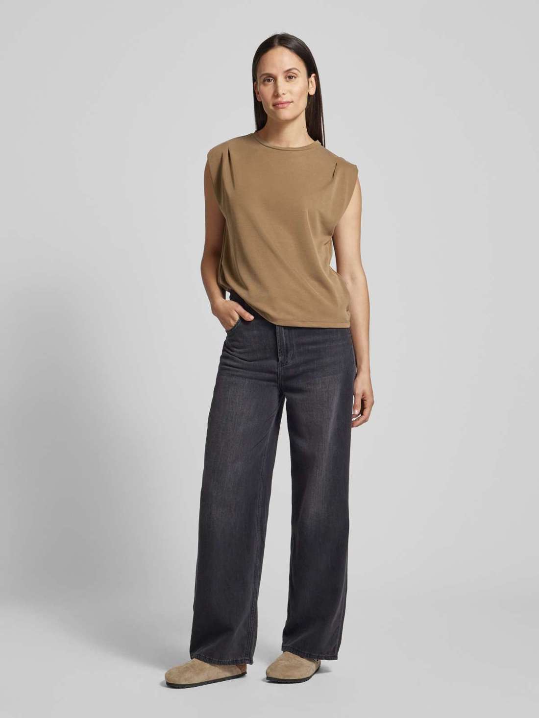 Майка с ребристым круглым вырезом