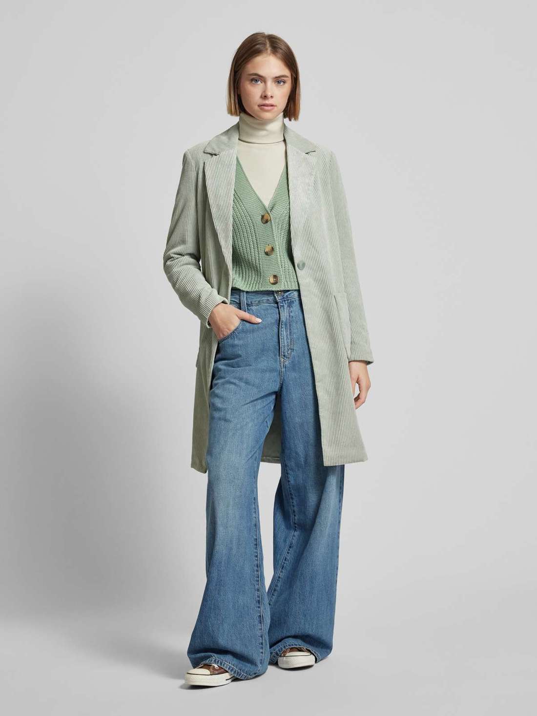 Укороченный кардиган с планкой на пуговицах CAROL