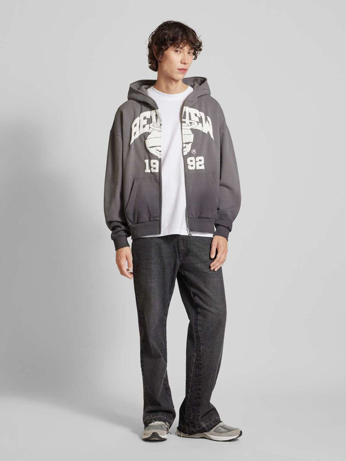 Толстовка с молнией во всю длину