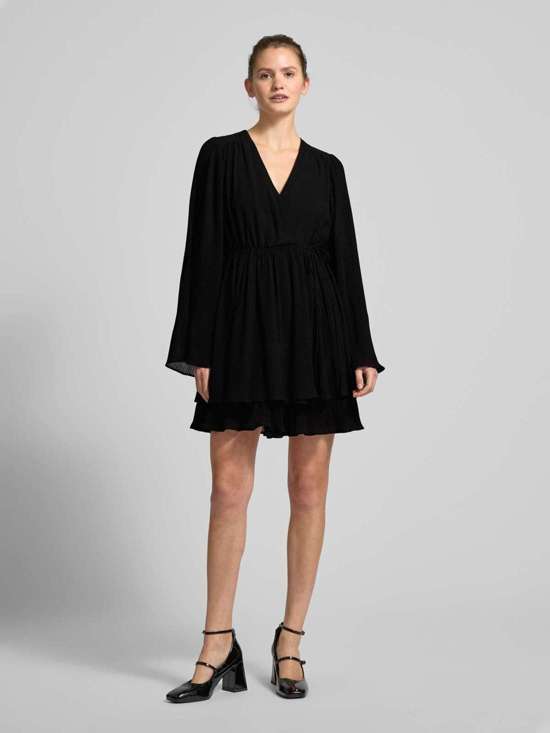Мини-платье с запахом