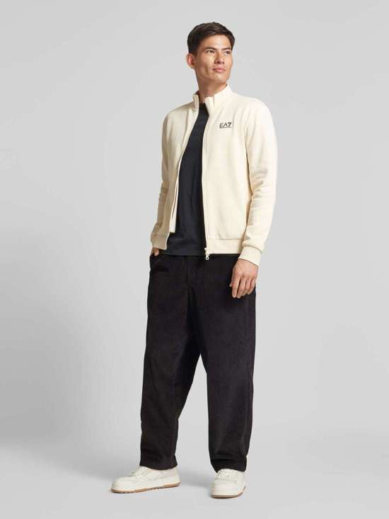 Толстовка с принтом этикетки