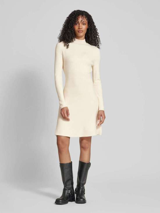 Приталенное трикотажное платье с воротником-стойкой в рубчик GOLD