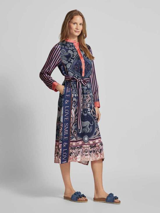 Платье миди с поясом