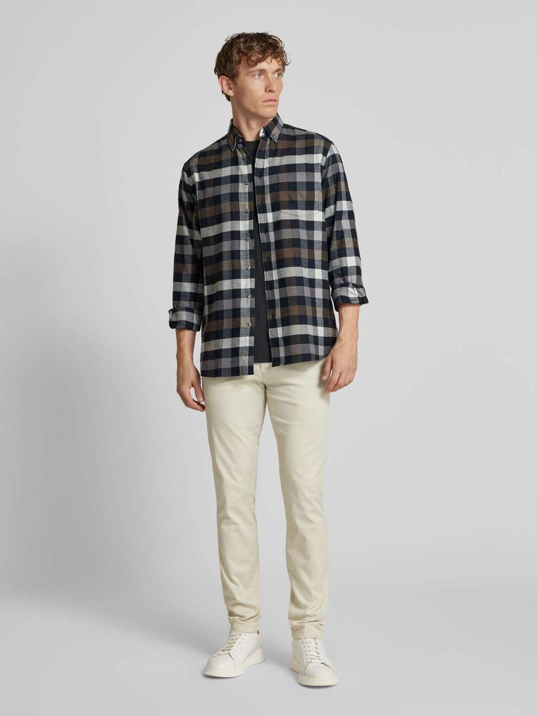 Фланелевая рубашка стандартного кроя с воротником на пуговицах